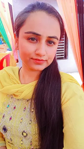 Diksha Sharma Profile Photo